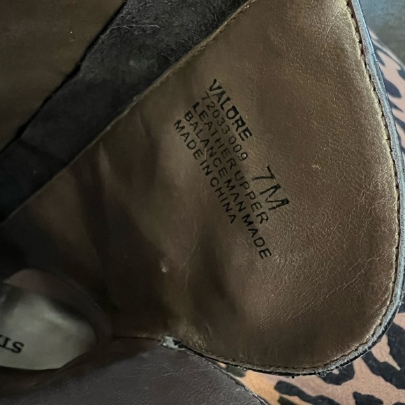 Stacy Adams black croc stiletto booties - Picture 9 of 9